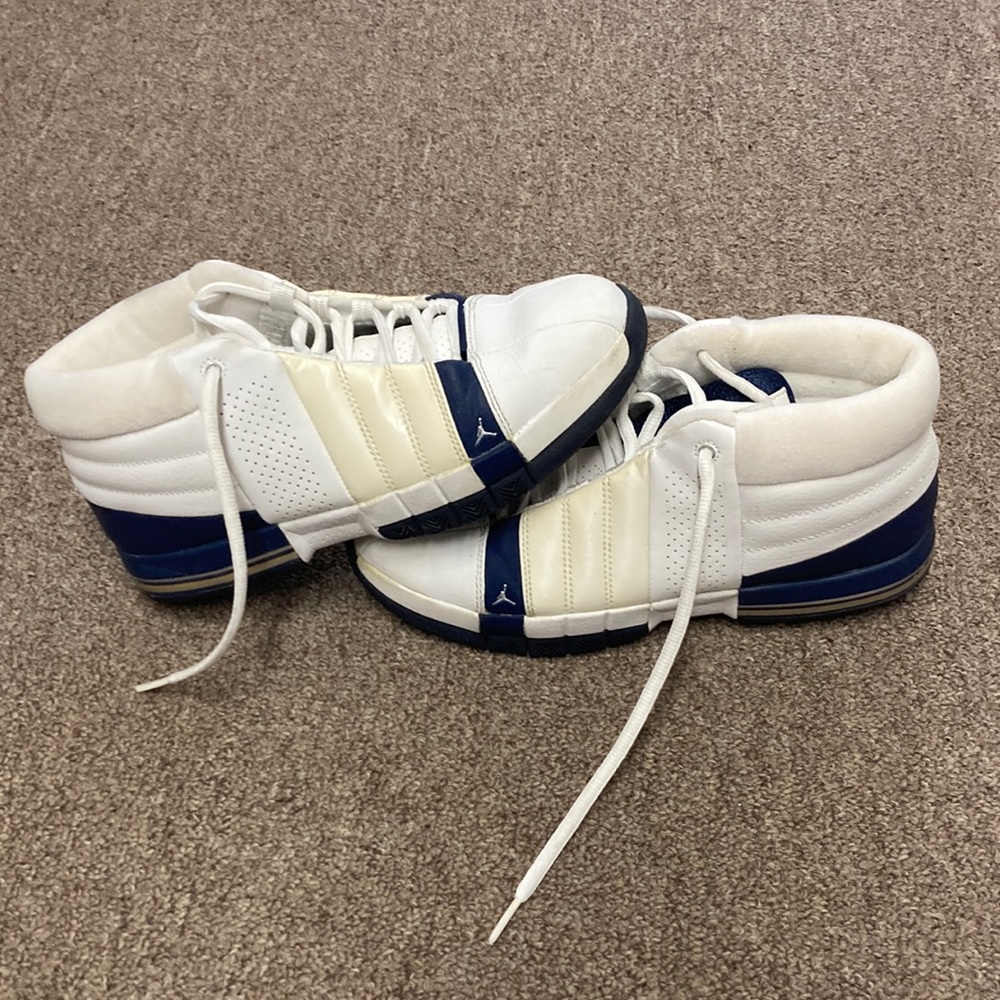 Jordan Team Elite - White/Navy Blue GS 6Y